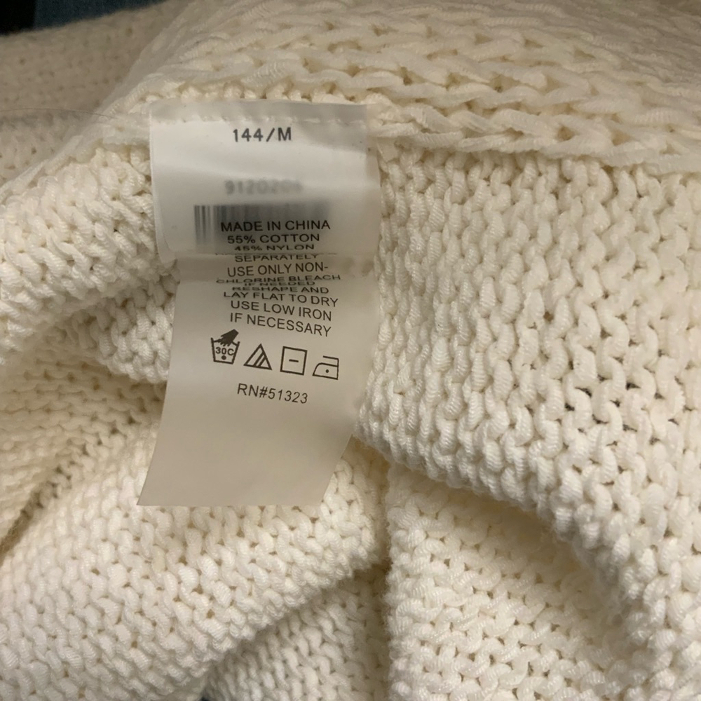 Vince Camuto cream color open front sweater with side buttons. Size M NWT - Picture 6 of 6